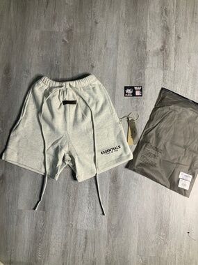 *NEW* Light Oatmeal Essentials Fear Of God Shorts Sizes XS,Small, And Medium